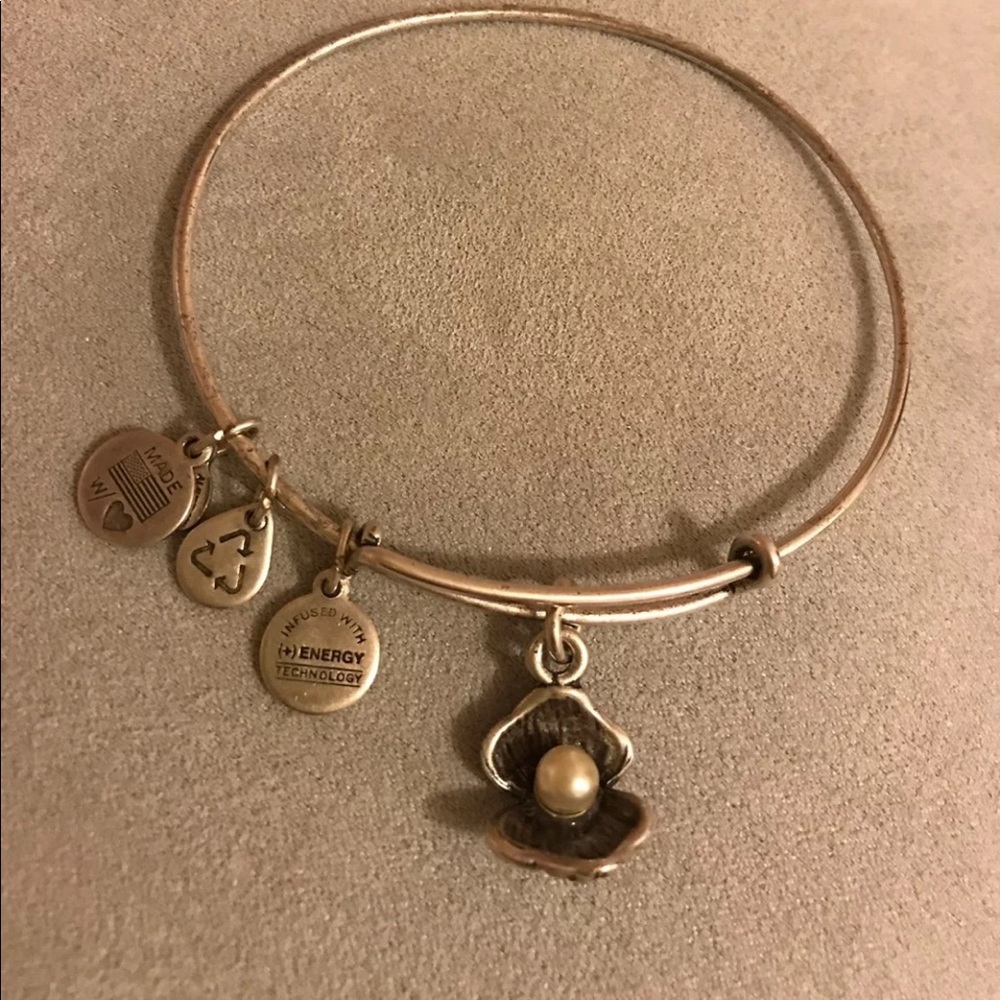 ALEX AND ANI OYSTER WITH PEARL SILVER BANGLE